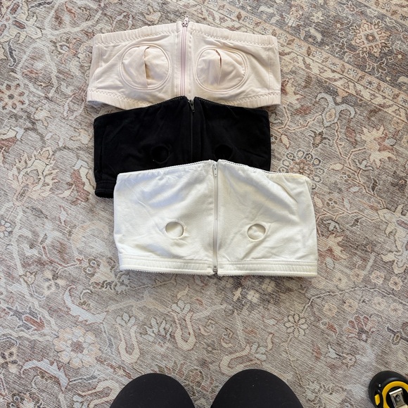 Medela Pumping Bras in Cream, Black, and White - Picture 2 of 8